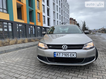 Volkswagen Jetta 2013  випуску Івано-Франківськ з двигуном 1.8 л бензин седан автомат за 10500 долл. 