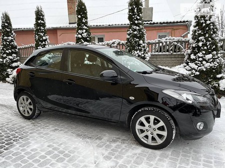 Mazda 2 2011  випуску Луцьк з двигуном 0 л дизель хэтчбек механіка за 6600 долл. 