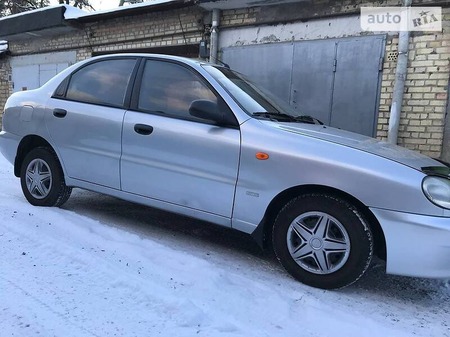 Daewoo Lanos 2008  випуску Київ з двигуном 1.5 л бензин седан механіка за 3550 долл. 