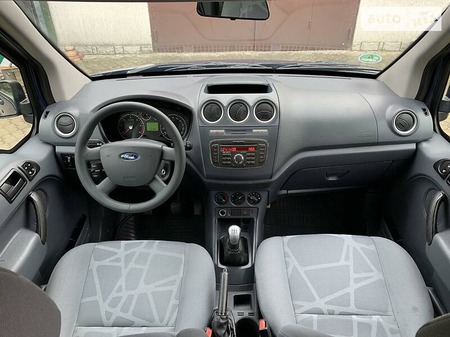 Ford Tourneo Connect 2009  випуску Суми з двигуном 1.8 л дизель мінівен механіка за 7850 долл. 