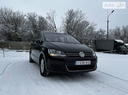 Volkswagen Sharan 2012  випуску Львів з двигуном 2 л дизель мінівен механіка за 13500 долл. 
