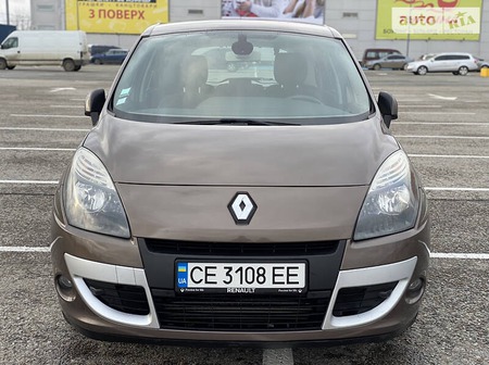 Renault Scenic 2009  випуску Чернівці з двигуном 1.5 л дизель універсал механіка за 7100 долл. 