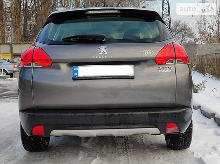 Peugeot 2008 2014  випуску Дніпро з двигуном 1.2 л бензин універсал механіка за 10250 долл. 