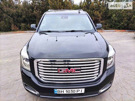 GMC Yukon 2018  випуску Одеса з двигуном 5.3 л бензин позашляховик автомат за 59500 долл. 