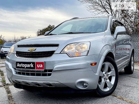 Chevrolet Captiva 2014  випуску Харків з двигуном 2.4 л бензин позашляховик автомат за 10990 долл. 