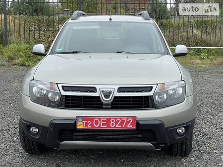 Dacia Duster 2012  випуску Луцьк з двигуном 1.5 л дизель позашляховик механіка за 9350 долл. 