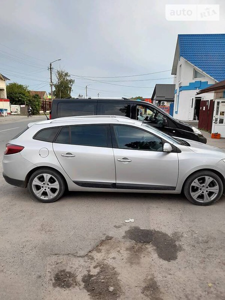 Renault Megane 2010  випуску Тернопіль з двигуном 1.4 л бензин універсал  за 5600 долл. 