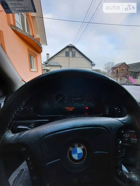 BMW 525 1998  випуску Чернівці з двигуном 0 л  седан механіка за 5800 долл. 