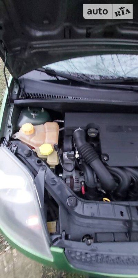 Ford Fiesta 2006  випуску Херсон з двигуном 1.3 л бензин хэтчбек механіка за 4200 долл. 