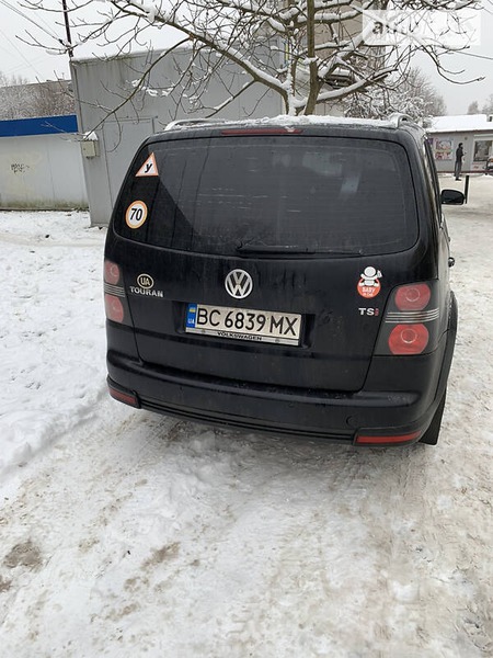 Volkswagen Touran 2007  випуску Львів з двигуном 1.4 л бензин мінівен механіка за 7500 долл. 