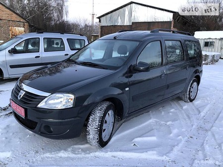 Dacia Logan MCV 2009  випуску Суми з двигуном 1.6 л бензин універсал механіка за 6599 долл. 