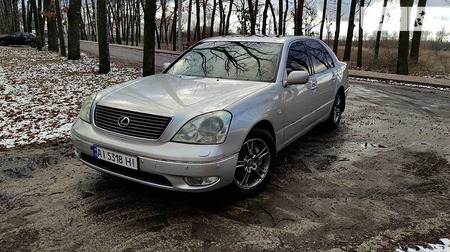 Lexus LS 430 2002  випуску Київ з двигуном 4.3 л  седан автомат за 6350 долл. 