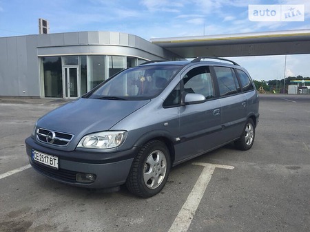 Opel Zafira Tourer 2004  випуску Чернівці з двигуном 2.2 л дизель седан механіка за 4700 долл. 