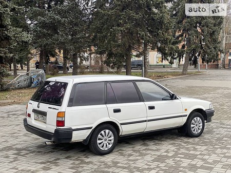 Toyota Corolla 1988  выпуска Днепропетровск с двигателем 0 л бензин универсал механика за 1700 долл. 