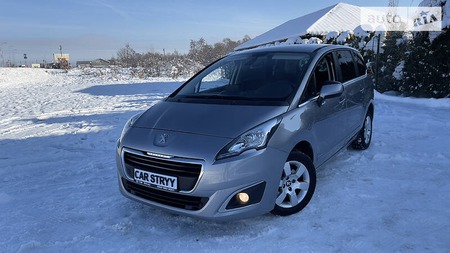 Peugeot 5008 2016  выпуска Львов с двигателем 1.6 л дизель минивэн автомат за 12999 долл. 