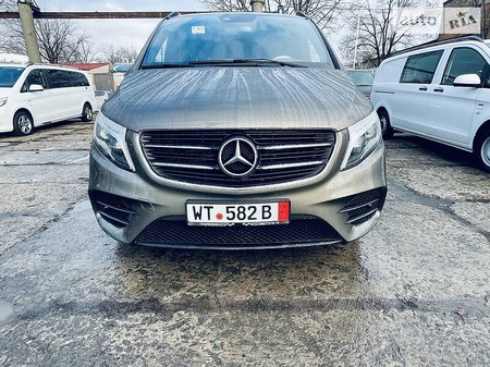 Mercedes-Benz V 250 2019  випуску Одеса з двигуном 0 л дизель мінівен автомат за 58900 долл. 