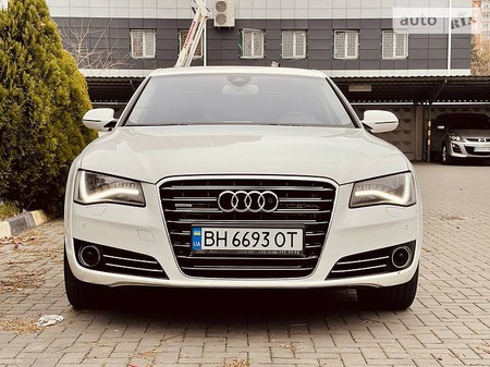 Audi A8 2011  випуску Одеса з двигуном 3 л бензин седан автомат за 21900 долл. 