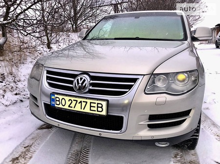 Volkswagen Touareg 2008  випуску Хмельницький з двигуном 3 л дизель позашляховик автомат за 14000 долл. 