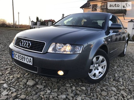 Audi A4 Limousine 2001  випуску Львів з двигуном 2 л бензин седан механіка за 5875 долл. 