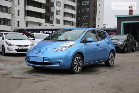 Nissan Leaf 2013  випуску Харків з двигуном 0 л електро хэтчбек автомат за 9700 долл. 