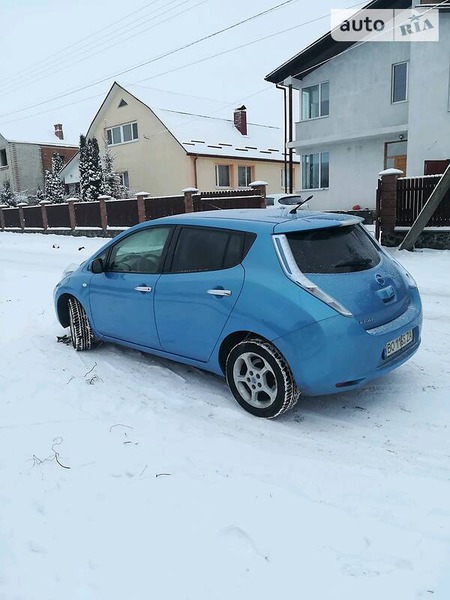 Nissan Leaf 2012  випуску Луцьк з двигуном 0 л електро хэтчбек  за 6800 долл. 