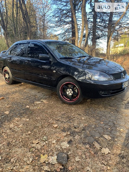 Mitsubishi Lancer 2005  випуску Львів з двигуном 2 л  седан механіка за 3850 долл. 