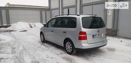 Volkswagen Touran 2005  випуску Львів з двигуном 1.6 л бензин мінівен механіка за 6350 долл. 