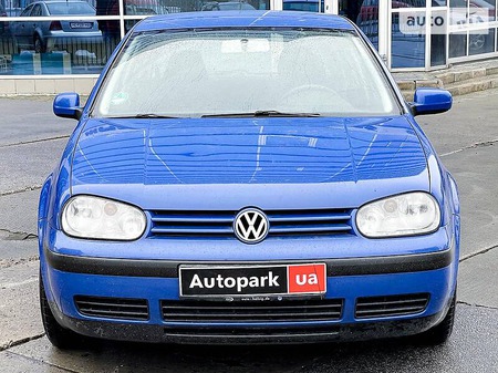 Volkswagen Golf 2002  выпуска Харьков с двигателем 1.4 л бензин хэтчбек механика за 5390 долл. 