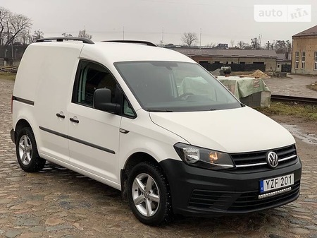 Volkswagen Caddy 2018  випуску Житомир з двигуном 2 л дизель мінівен автомат за 12850 долл. 