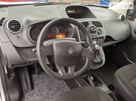 Renault Kangoo 2016  выпуска Ровно с двигателем 1.5 л  минивэн механика за 9200 долл. 