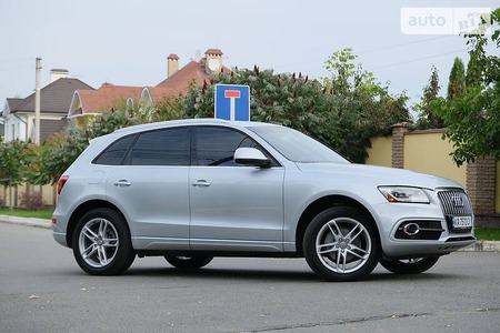 Audi Q5 2012  випуску Ужгород з двигуном 2 л бензин позашляховик автомат за 14000 долл. 