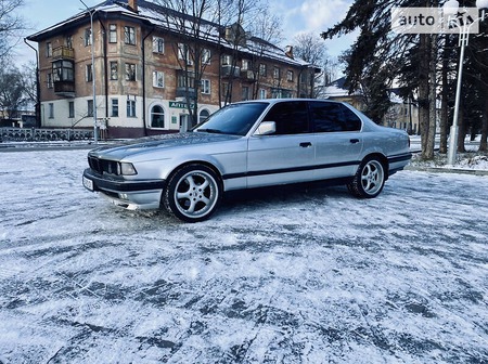 BMW 730 1989  випуску Дніпро з двигуном 3 л бензин седан механіка за 3000 долл. 