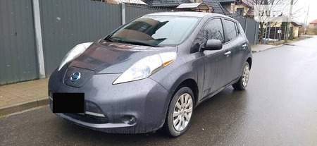 Nissan Leaf 2013  випуску Львів з двигуном 0 л електро хэтчбек автомат за 8300 долл. 