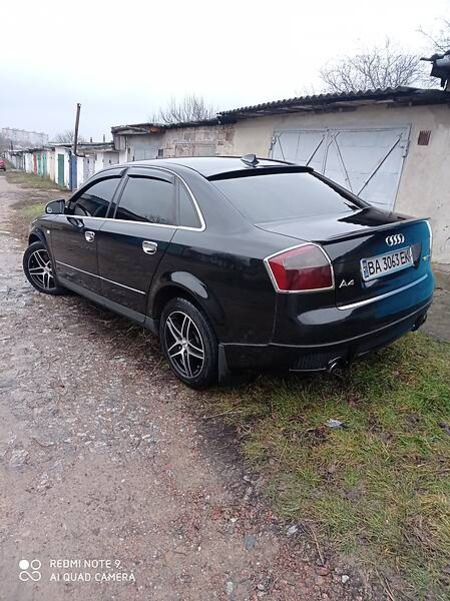 Audi A4 Limousine 2004  випуску Кропивницький з двигуном 1.8 л  седан механіка за 8200 долл. 