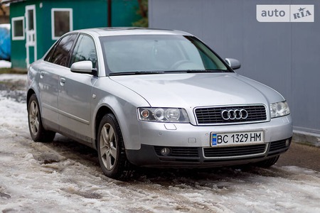 Audi A4 Limousine 2001  випуску Львів з двигуном 2 л бензин седан автомат за 5800 долл. 