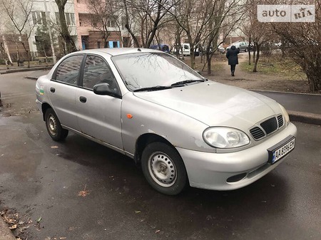 Daewoo Lanos 2007  випуску Київ з двигуном 1.5 л бензин седан механіка за 1900 долл. 