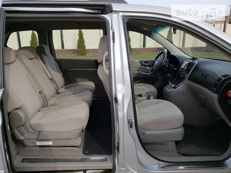 KIA Carnival 2007  випуску Одеса з двигуном 2.9 л дизель мінівен автомат за 8800 долл. 