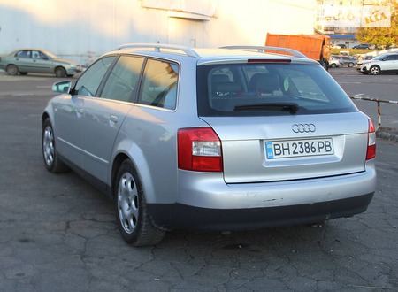 Audi A4 Limousine 2002  випуску Одеса з двигуном 2.5 л дизель універсал автомат за 6350 долл. 