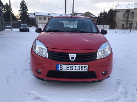 Dacia Sandero 2009  випуску Івано-Франківськ з двигуном 1.4 л бензин хэтчбек механіка за 4650 долл. 