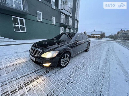 Mercedes-Benz S 350 2006  випуску Луцьк з двигуном 3.5 л бензин седан автомат за 15500 долл. 