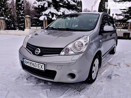 Nissan Note 2012  випуску Житомир з двигуном 1.4 л бензин хэтчбек механіка за 6400 долл. 