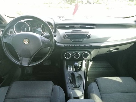 Alfa Romeo Giulietta 2012  випуску Дніпро з двигуном 1.4 л бензин хэтчбек автомат за 8500 долл. 