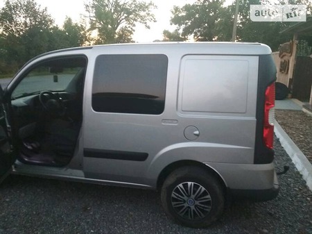 Fiat Doblo 2006  випуску Хмельницький з двигуном 1.9 л дизель універсал механіка за 5700 долл. 