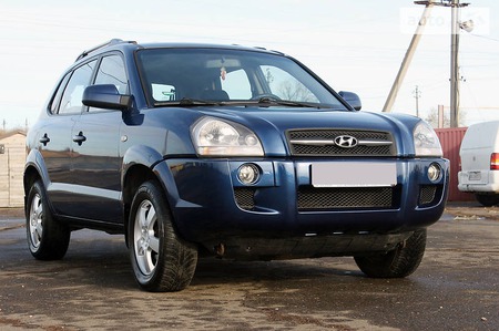 Hyundai Tucson 2007  випуску Одеса з двигуном 2 л бензин позашляховик механіка за 8899 долл. 