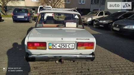 Lada 2107 1991  випуску Львів з двигуном 1.5 л бензин седан механіка за 900 долл. 