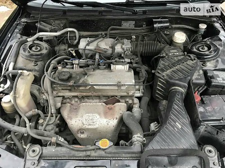 Mitsubishi Galant 2003  випуску Чернівці з двигуном 2 л бензин седан механіка за 4950 долл. 