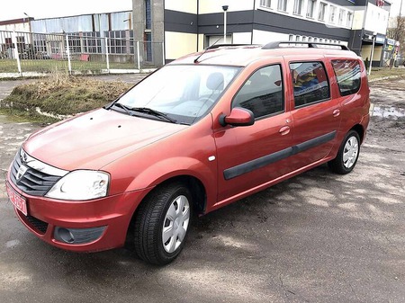 Dacia Logan MCV 2009  випуску Суми з двигуном 1.6 л бензин універсал механіка за 6850 долл. 