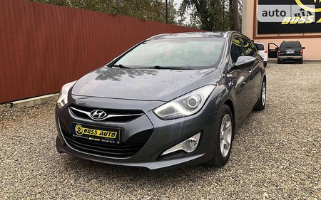 Hyundai i40 2011  випуску Івано-Франківськ з двигуном 1.7 л дизель універсал механіка за 9900 долл. 