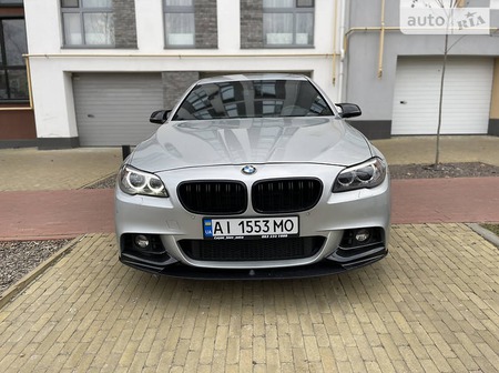 BMW 535 2015  випуску Київ з двигуном 3 л бензин седан автомат за 25900 долл. 