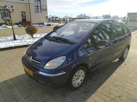 Citroen Xsara Picasso 2006  випуску Львів з двигуном 1.6 л бензин універсал механіка за 4650 долл. 